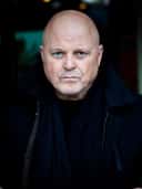 Michael Chiklis